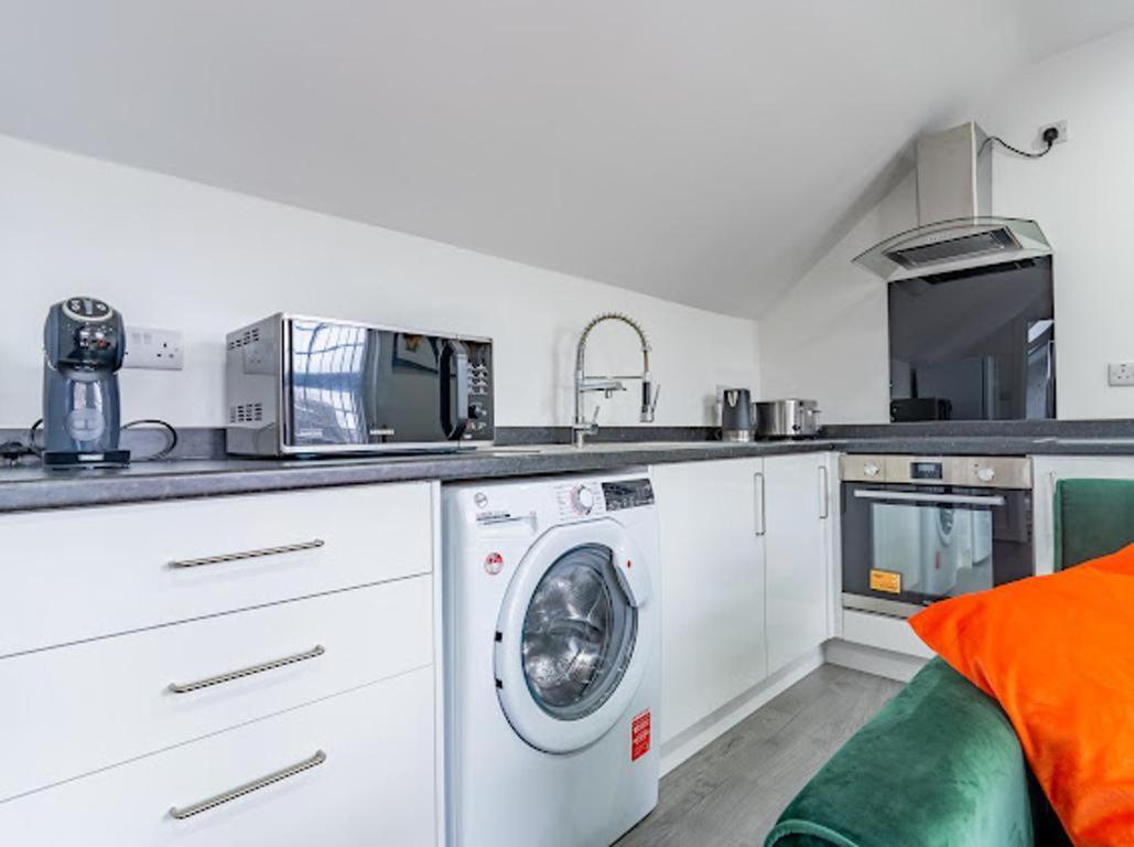 Cool Top Floor Apartment Very Near Birmingham Centre Exterior foto